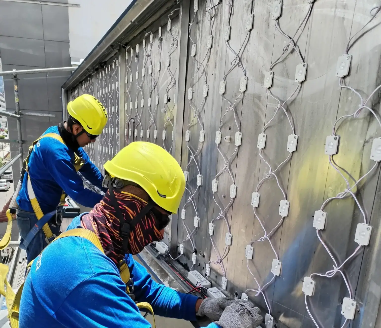 Mantenimiento de instalación eléctrica - SercColor