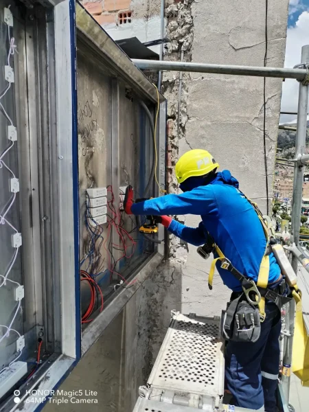 Arreglo sistema eléctrico del letrero